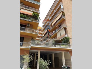 Quadrilocale in Vendita a Roma, 190'000€, 120 m²