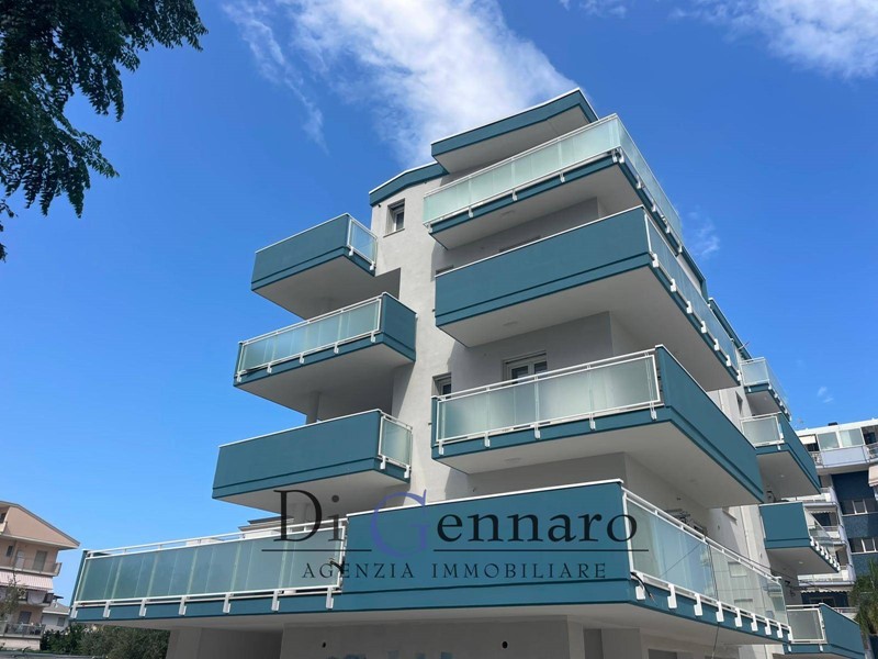 Trilocale in Vendita a Alba Adriatica, 180'000€, 61 m²
