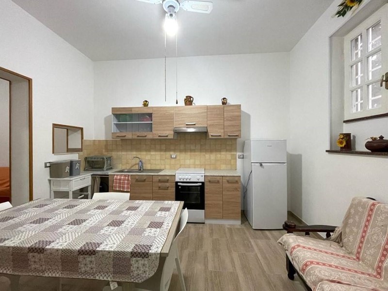 Trilocale in Affitto a Palermo, 800€, 75 m²