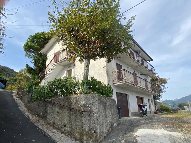 Trilocale in Vendita a Leivi, 60'000€, 60 m²