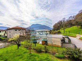 Trilocale in Vendita a Albino, 129'000€, 95 m²