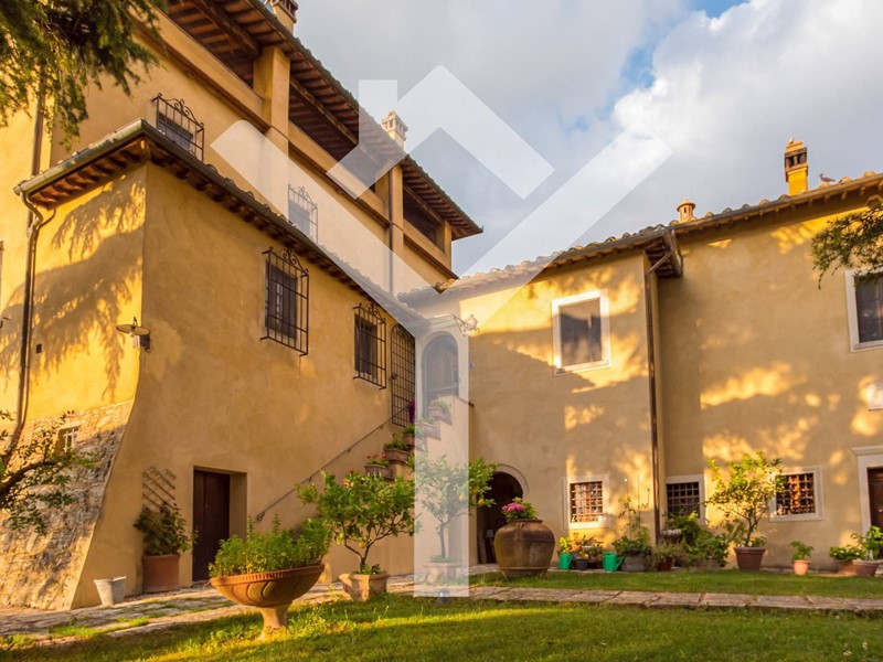 Villa in Vendita a San Gimignano, 7'200'000€, 2600 m²