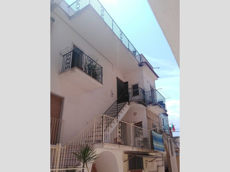 Trilocale in Vendita a Ischitella, 70'000€, 68 m²