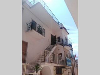 Trilocale in Vendita a Ischitella, 70'000€, 68 m²