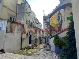 Appartamento in Vendita a Ischitella, 115'000€, 160 m²
