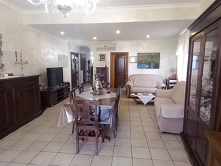 Quadrilocale in Vendita a Vico del Gargano, 130'000€, 110 m²