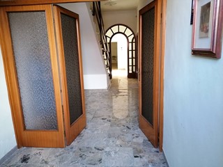 Casa Indipendente in Vendita a Fano, 330'000&euro;, 190 m²