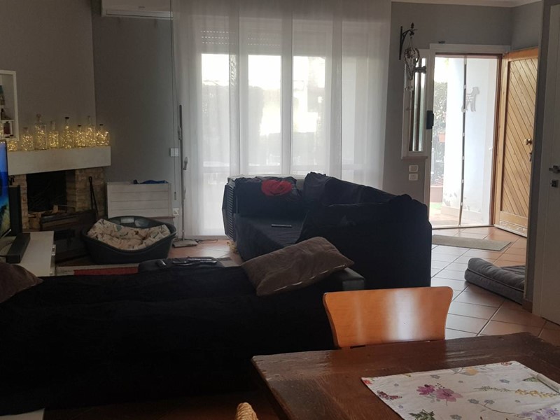 Villetta a schiera in Vendita a Fano, 298'000&euro;, 194 m²