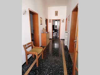 Villa in Vendita a Fano, 395'000&euro;, 280 m²