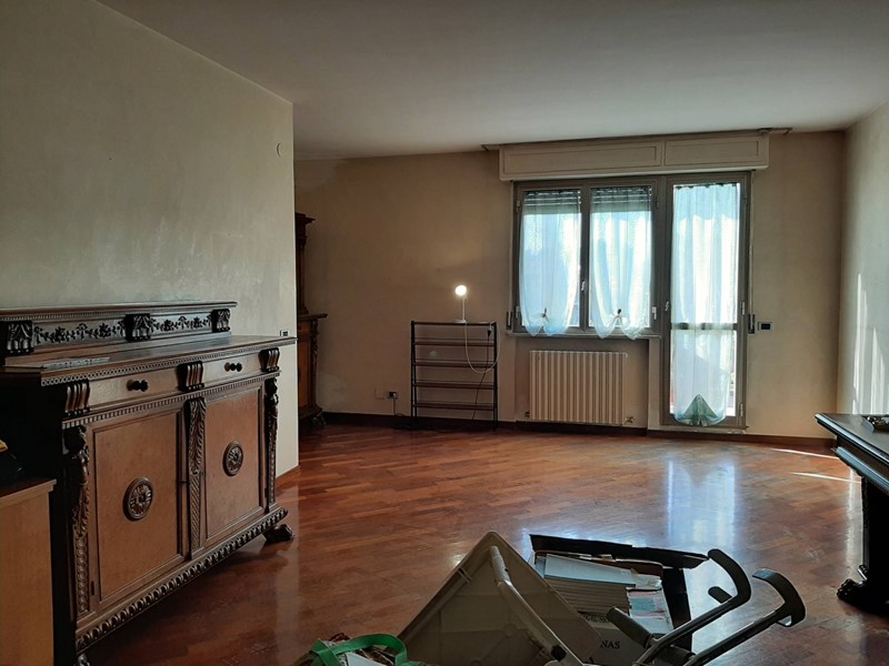 Quadrilocale in Vendita a Fano, 275'000&euro;, 182 m²
