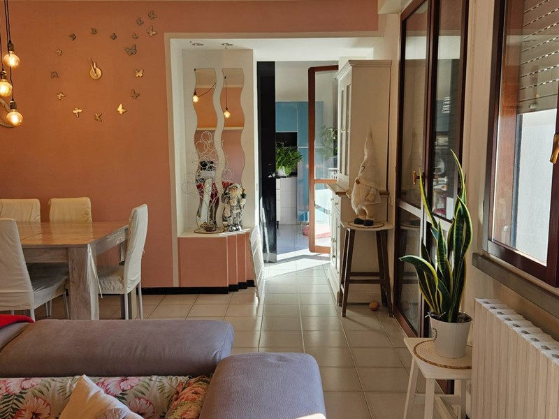 Quadrilocale in Vendita a Fano, 225'000&euro;, 132 m²