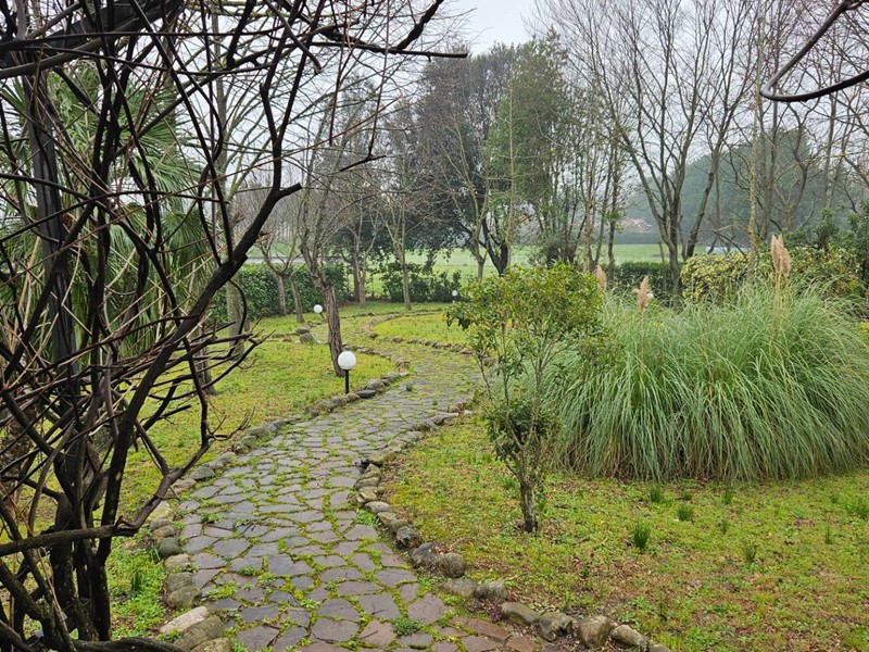 Casa Indipendente in Vendita a Cartoceto, 380'000€, 200 m²