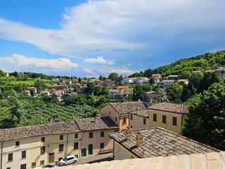 Rustico in Vendita a Cartoceto, 49'000€, 180 m²