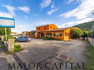 Immobile commerciale in Vendita a San Teodoro, 400'000€, 260 m²