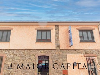 Immobile commerciale in Vendita a Oschiri, 260'000€, 220 m²