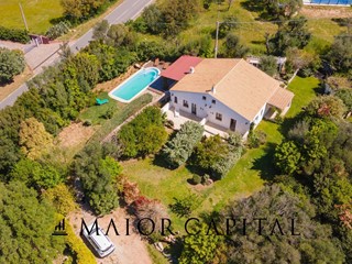 Villa in Vendita a Arzachena, 900'000€, 215 m²