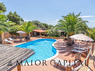 Attività commerciale in Vendita a Telti, 790'000€, 420 m²