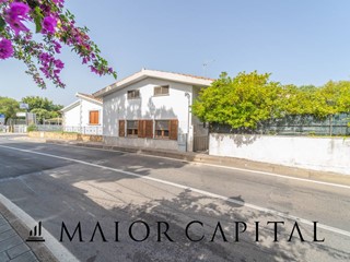 Casa Indipendente in Vendita a San Teodoro, 335'000€, 200 m²