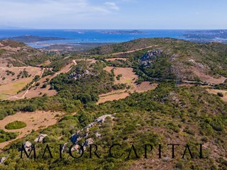 Terreno agricolo in Vendita a Santa Teresa Gallura, 740'000€, 400000 m²