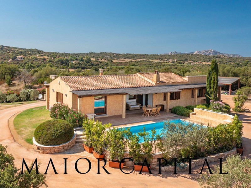 Villa in Vendita a Olbia, 1'092'000€, 103 m²