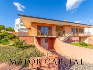 Villa in Vendita a Olbia, 620'000€, 350 m²