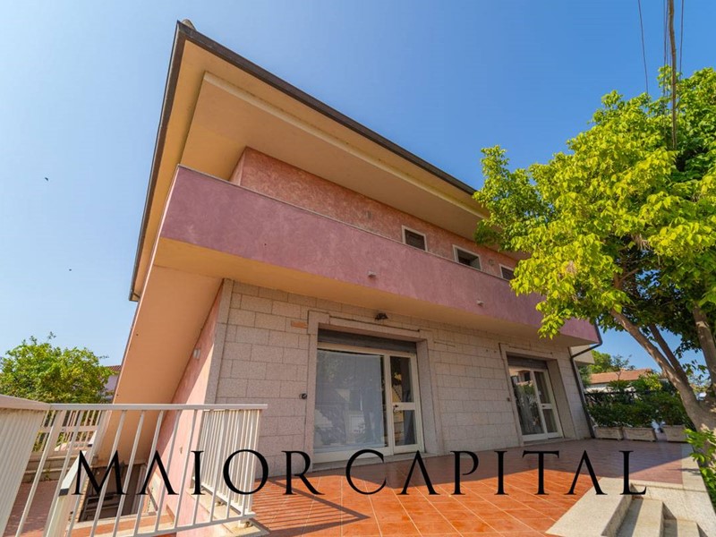 Casa Indipendente in Vendita a Olbia, 500'000€, 350 m²