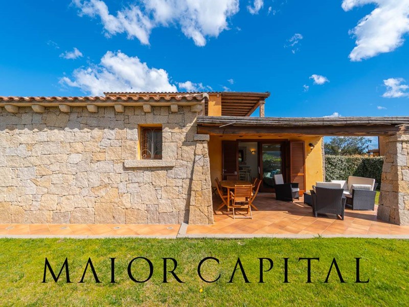 Villetta a schiera in Vendita a San Teodoro, 450'000€, 147 m²