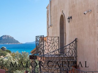 Villa in Vendita a Golfo Aranci, 1'200'000€, 345 m²