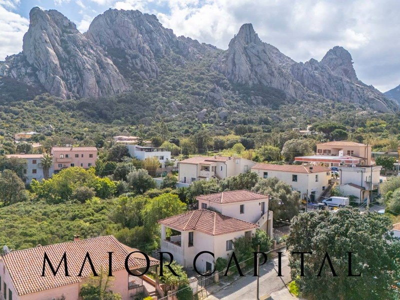 Villa in Vendita a Olbia, 550'000€, 188 m²