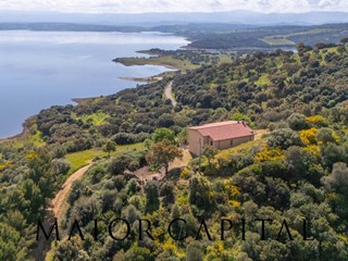 Villa in Vendita a Tula, 420'000€, 300 m²