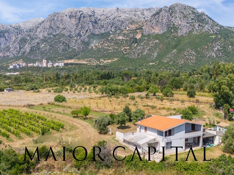 Villa in Vendita a Siniscola, 400'000€, 220 m²