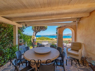 Villa in Vendita a Arzachena, 970'000€, 170 m²