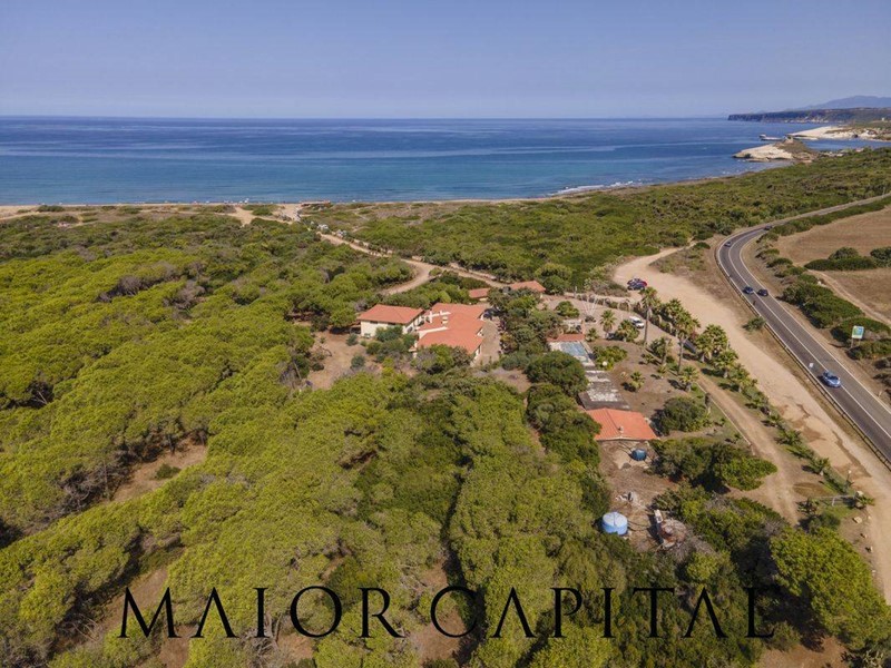 Attività commerciale in Vendita a Cuglieri, 1'950'000€, 130000 m²