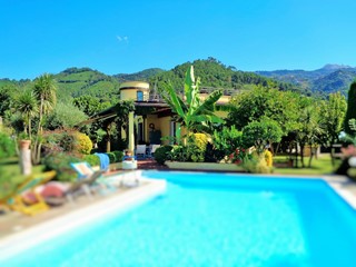 Villa in Vendita a Montignoso, 300 m²