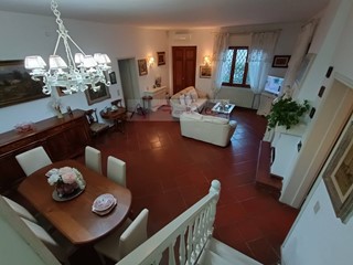 Villa in Vendita a Forte dei Marmi, 300 m²
