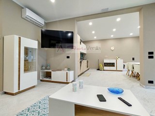 Appartamento in Vendita a Pietrasanta, 130 m²