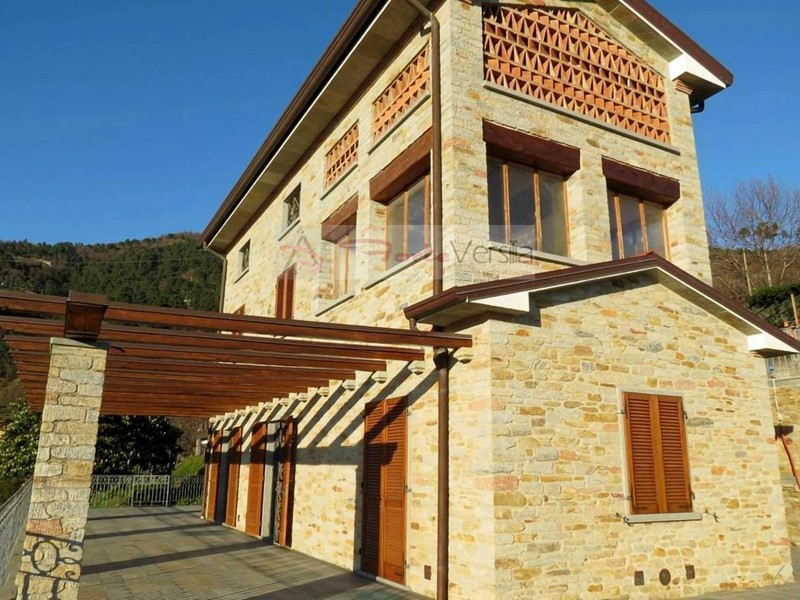 Rustico in Vendita a Pietrasanta, 1'300'000€, 245 m²