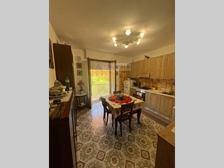 Trilocale in Vendita a Massa, 215'000&euro;, 70 m²