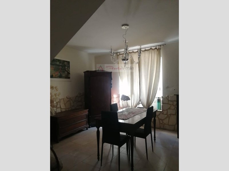 Villa in Vendita a Massa, 560'000&euro;, 180 m²