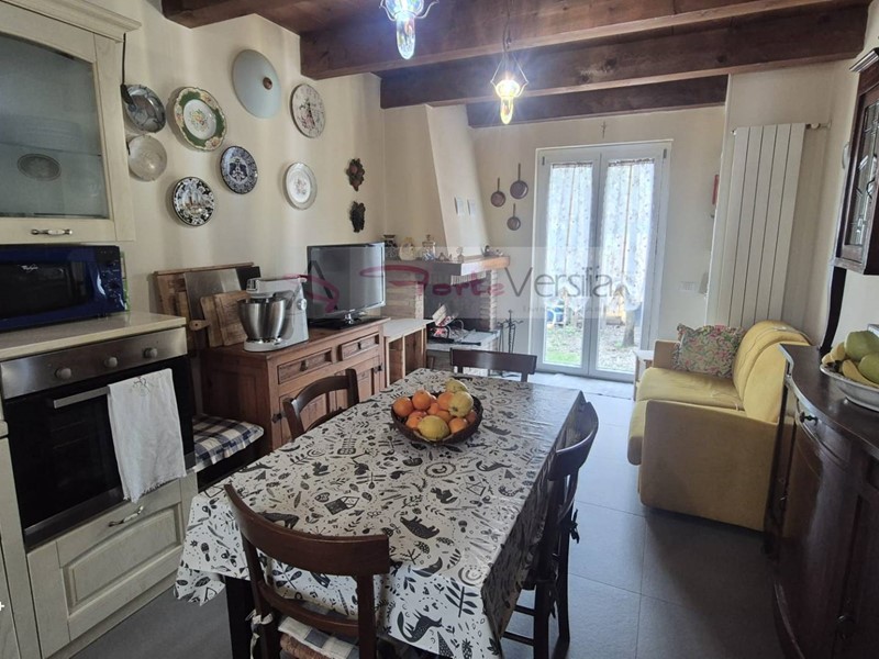 Villa in Vendita a Montignoso, 560'000€, 125 m²