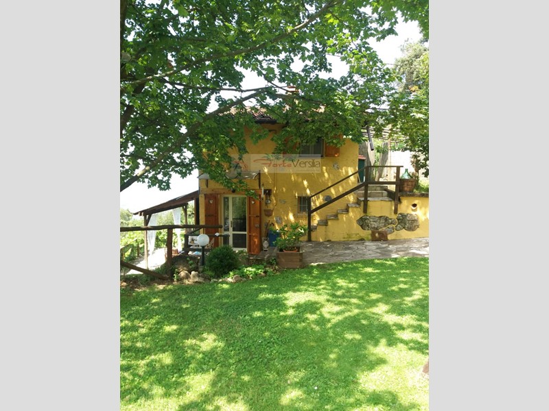 Rustico in Vendita a Pietrasanta, 250'000€, 50 m²