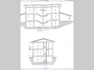 Casa Indipendente in Vendita a Camaiore, 240'000&euro;, 176 m²