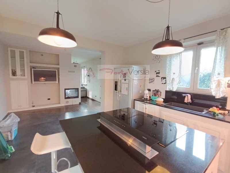 Casa Indipendente in Vendita a Massarosa, 395'000€, 160 m²