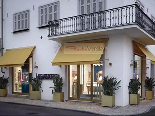 Immobile commerciale in Vendita a Forte dei Marmi, 60 m²
