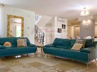 Villa in Vendita a Forte dei Marmi, 300 m²