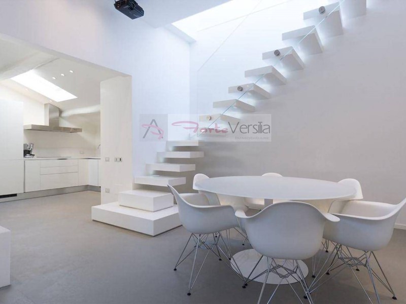 Attico in Vendita a Forte dei Marmi, 1'500'000€, 120 m²