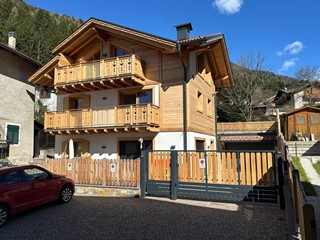 Attico in Vendita a Spiazzo, 185 m²