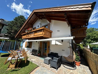 Villetta a schiera in Vendita a Carisolo, 138 m²