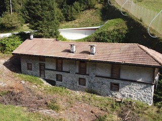 Cascina in Vendita a Pinzolo, 260 m²