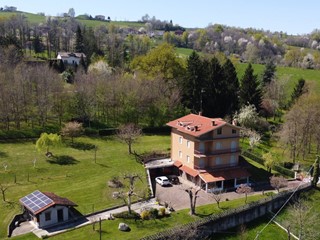 Casa Indipendente in Vendita a Mondovì, 385'000€, 400 m²